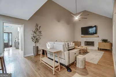 115 Glen Holly Drive, Roswell, GA 30076 - Photo 19