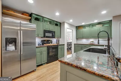 115 Glen Holly Drive, Roswell, GA 30076 - Photo 13