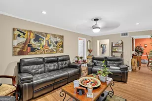 6851 Roswell Rd, Sandy Springs, GA 30328 - Photo 5
