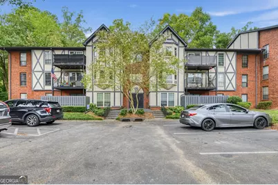 6851 Roswell Road #APT Q 8, Sandy Springs, GA 30328 - Photo 1
