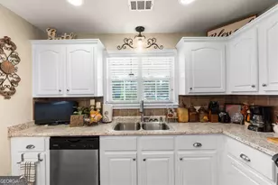 211 Cohen Ct, Kathleen, GA 31047 - Photo 7