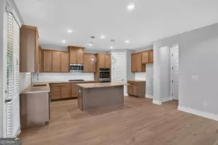 2520 Parkside Wy, Gainesville, GA 30507 - Photo 5