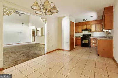 377 Sir William Court, Jonesboro, GA 30238 - Photo 5
