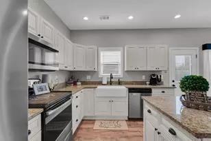 1377 Charleston Ave, Commerce, GA 30529 - Photo 7