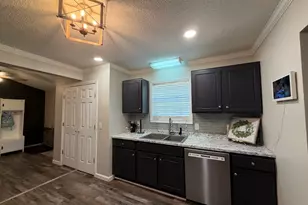 202 Owl Head Trail, Hazlehurst, GA 31539 - Photo 11
