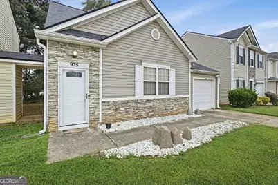 935 Lakeside Circle, Covington, GA 30016 - Photo 3
