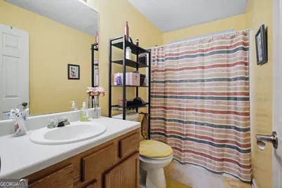 935 Lakeside Circle, Covington, GA 30016 - Photo 25