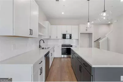 990 Bibbs Circle #34, Atlanta, GA 30318 - Photo 3