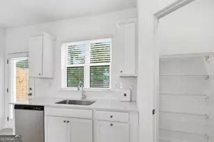 607 Rose Hill Ln, Lawrenceville, GA 30044 - Photo 25
