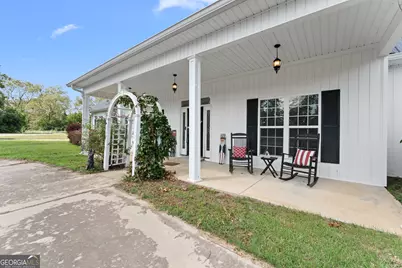 179 Village Circle, Cochran, GA 31014 - Photo 5