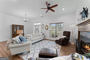 179 Village Cir, Cochran, GA 31014 - Photo 9