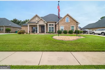 158 Abercorn Street, Warner Robins, GA 31088 - Photo 1