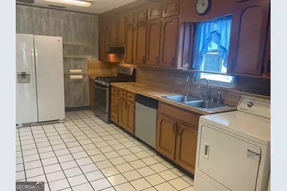 203 Bishop Circle, Saint Marys, GA 31558 - Photo 5