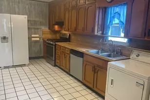 203 Bishop Cir, Saint Marys, GA 31558 - Photo 5