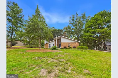 117 Lake Front Drive, Warner Robins, GA 31088 - Photo 5