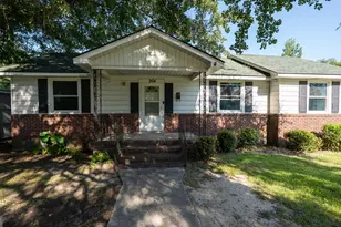 204 Commonwealth Ave, Port Wentworth, GA 31407 - Photo 1