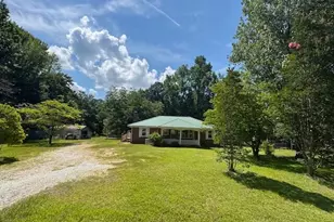 904 Eastside School Rd, Senoia, GA 30276 - Photo 1