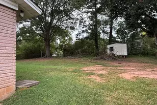 6779 Valley Hill Ct, Riverdale, GA 30274 - Photo 13