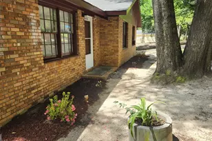 1379 Wills Pl, Macon, GA 31211 - Photo 1