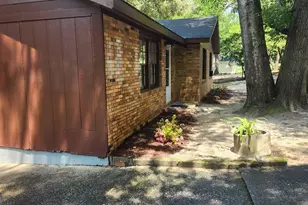1379 Wills Pl, Macon, GA 31211 - Photo 3