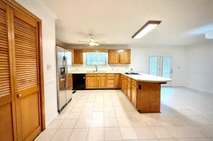 111 Roberson St, Dublin, GA 31021 - Photo 7