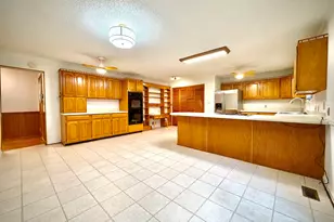 111 Roberson St, Dublin, GA 31021 - Photo 3