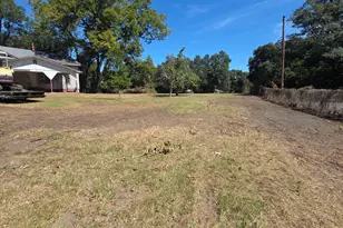 645 Main St, Eastman, GA 31023 - Photo 3
