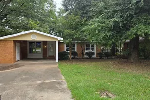 109 Meadowcliff Cir, Warner Robins, GA 31093 - Photo 1