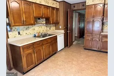 204 Glen Drive, East Dublin, GA 31027 - Photo 7