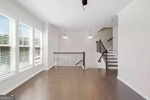 402 Montclair Ct, Woodstock, GA 30188 - Photo 3