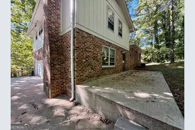 380 Shelton Woods Court, Stone Mountain, GA 30088 - Photo 3