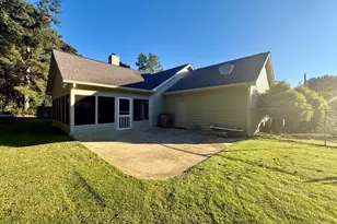 3380 Coles Creek Dr, Buford, GA 30519 - Photo 17