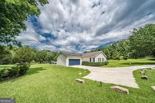 225 E River Bend Dr, Eatonton, GA 31024 - Photo 3