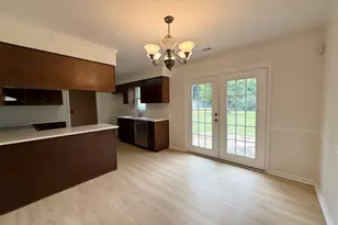 201 Merrill Dr, Lagrange, GA 30241 - Photo 13