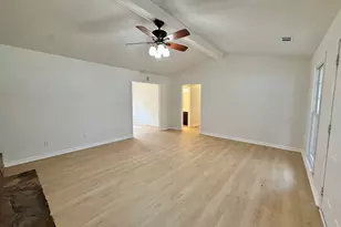 201 Merrill Dr, Lagrange, GA 30241 - Photo 9