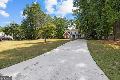 111 Morallion Hills, Peachtree City, GA 30269 - Photo 3