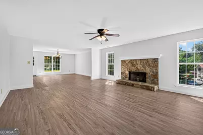 110 Maple Street, Clayton, GA 30525 - Photo 3