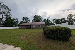 775 S 6th St, Jesup, GA 31545 - Photo 35