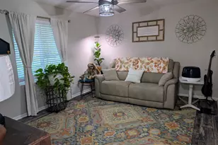 775 S 6th St, Jesup, GA 31545 - Photo 13