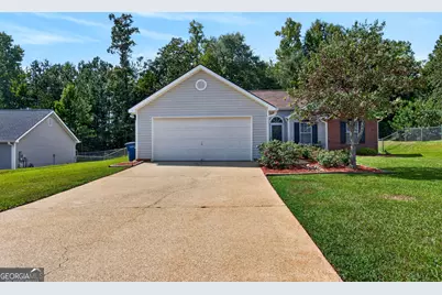 412 Lexington Park Drive, Lagrange, GA 30241 - Photo 1
