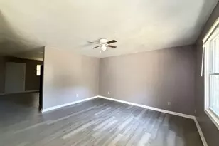 214 Wesley Way, Lagrange, GA 30241 - Photo 5