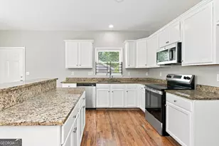 697 Cooper St SW, Atlanta, GA 30315 - Photo 9