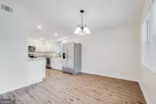 317 Willow Rd, Savannah, GA 31419 - Photo 9