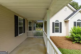 241 Graystone Pointe Dr, Macon, GA 31211 - Photo 5