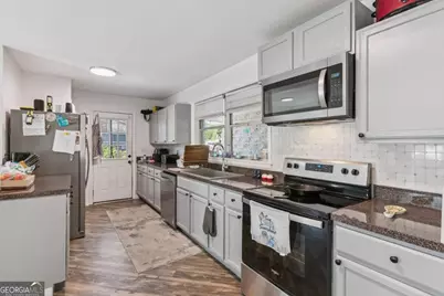 633 Halsey Street, Brunswick, GA 31525 - Photo 7