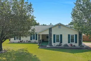 109 Summerfield Dr, McDonough, GA 30253 - Photo 1