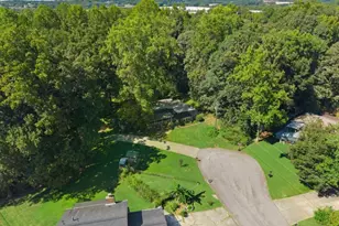 4343 Hamill Ct, Buford, GA 30519 - Photo 9