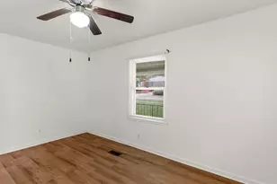 895 Laurel St, Forest Park, GA 30297 - Photo 15