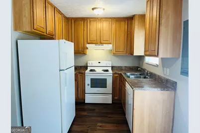 605 Wilburn Avenue #J, Lagrange, GA 30240 - Photo 7