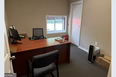 35 W Midland Avenue, Winder, GA 30680 - Photo 7